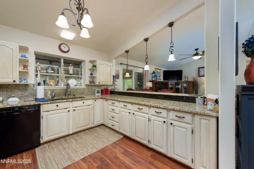 2687 Wildhorse, Minden, Nevada 89423, 3 Bedrooms Bedrooms, ,3 BathroomsBathrooms,Residential,Residential,Wildhorse,250055671
