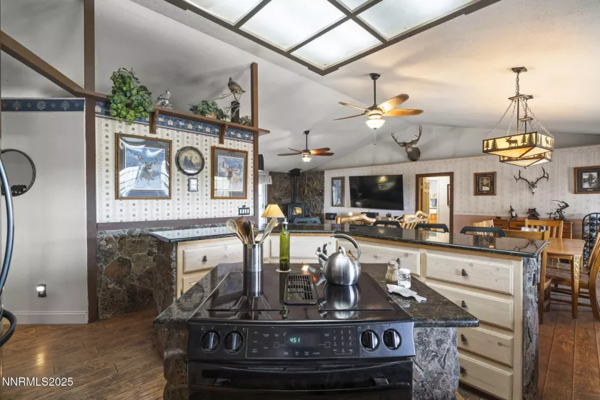 4210 Overland Rd, Reno, Nevada 89521, 4 Bedrooms Bedrooms, ,3 BathroomsBathrooms,Residential,Residential,Overland Rd,250055678
