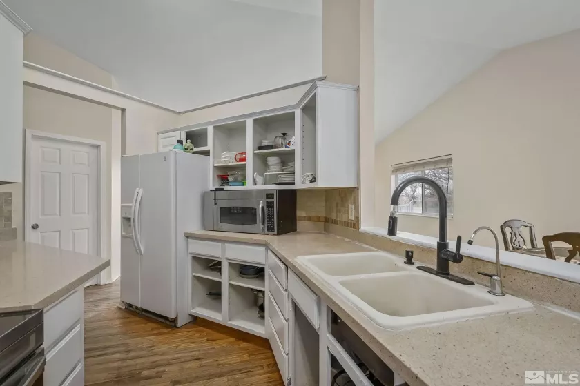 2106 Gummow, Fallon, Nevada 89406, 4 Bedrooms Bedrooms, ,3 BathroomsBathrooms,Residential,Residential,Gummow,250001511