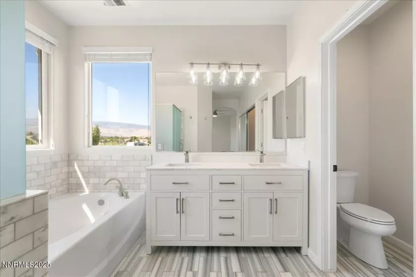 1680 Cattlemen, Reno, Nevada 89521, 4 Bedrooms Bedrooms, ,3 BathroomsBathrooms,Residential,Residential,Cattlemen,250055682