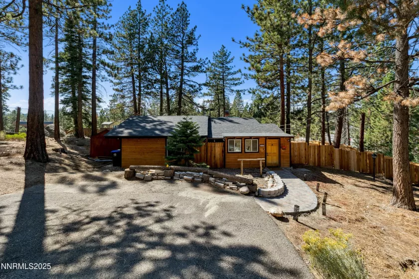 150 Woodland, Stateline, Nevada 89449, 2 Bedrooms Bedrooms, ,1 BathroomBathrooms,Residential,Residential,Woodland,250055687