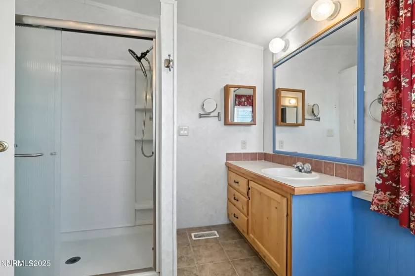 16 Ludington, Yerington, Nevada 89447, 3 Bedrooms Bedrooms, ,2 BathroomsBathrooms,Residential,Residential,Ludington,250055690
