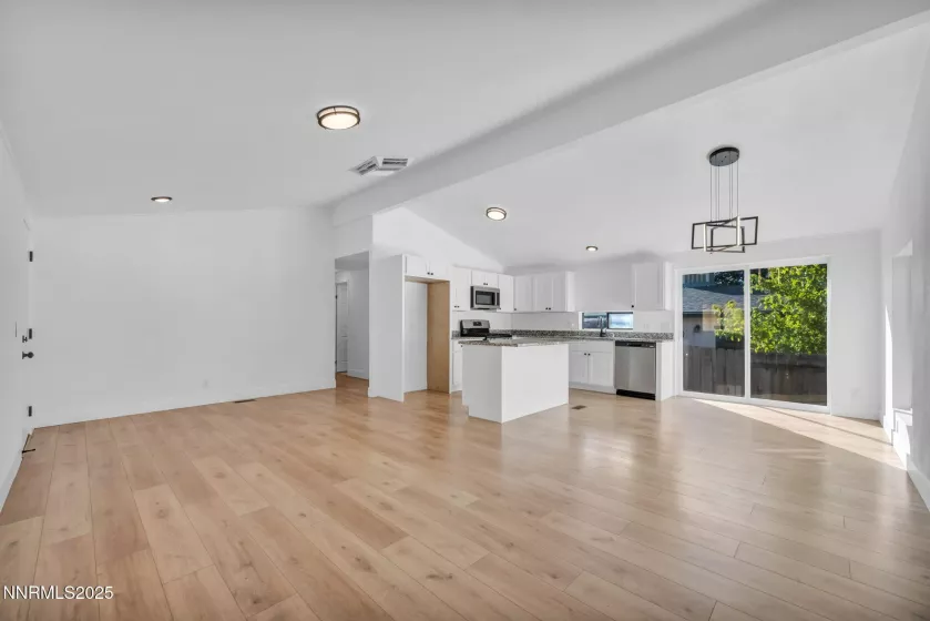 2730 Dahlia, Reno, Nevada 89512, 2 Bedrooms Bedrooms, ,2 BathroomsBathrooms,Residential,Residential,Dahlia,250055691