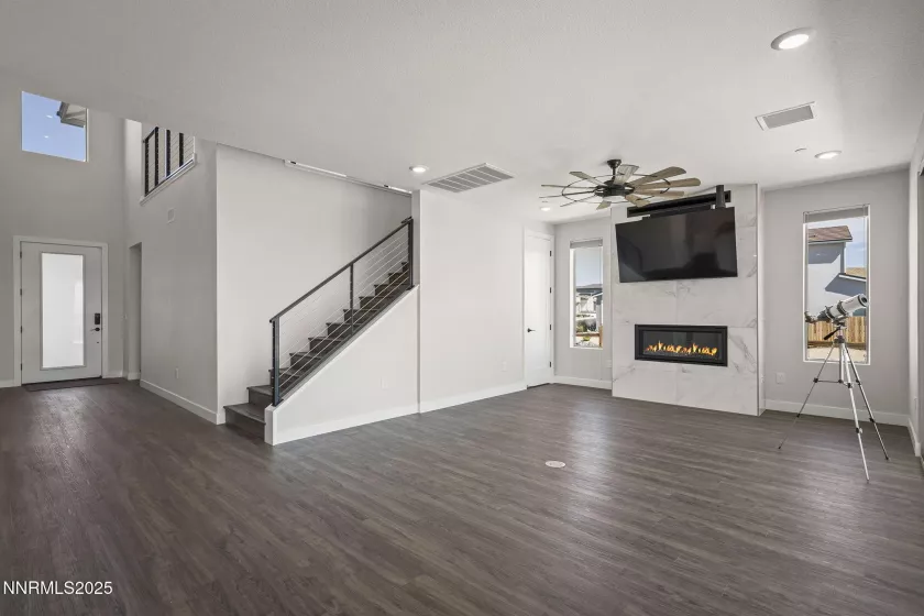 5469 Fossilstone, Sparks, Nevada 89436, 4 Bedrooms Bedrooms, ,3 BathroomsBathrooms,Residential,Residential,Fossilstone,250055692