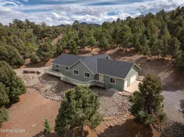 4510 Lousetown, Reno, Nevada 89521, 3 Bedrooms Bedrooms, ,2 BathroomsBathrooms,Residential,Residential,Lousetown,250055696