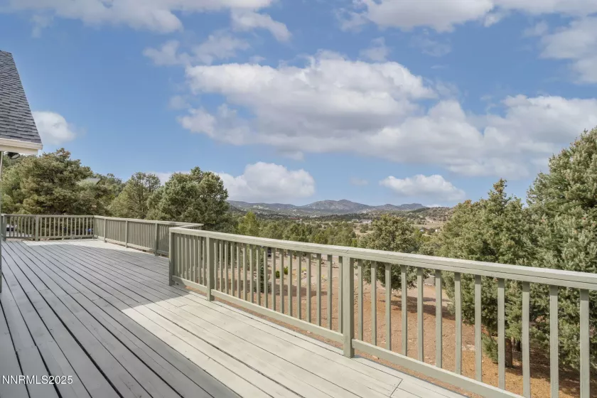 4510 Lousetown, Reno, Nevada 89521, 3 Bedrooms Bedrooms, ,2 BathroomsBathrooms,Residential,Residential,Lousetown,250055696