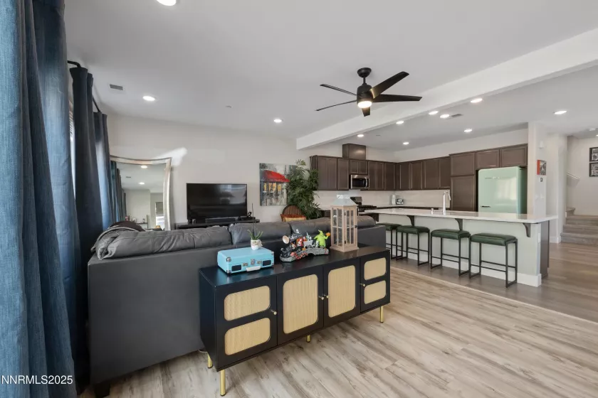3604 Pulsar, Carson City, Nevada 89705, 3 Bedrooms Bedrooms, ,3 BathroomsBathrooms,Residential,Residential,Pulsar,250055712