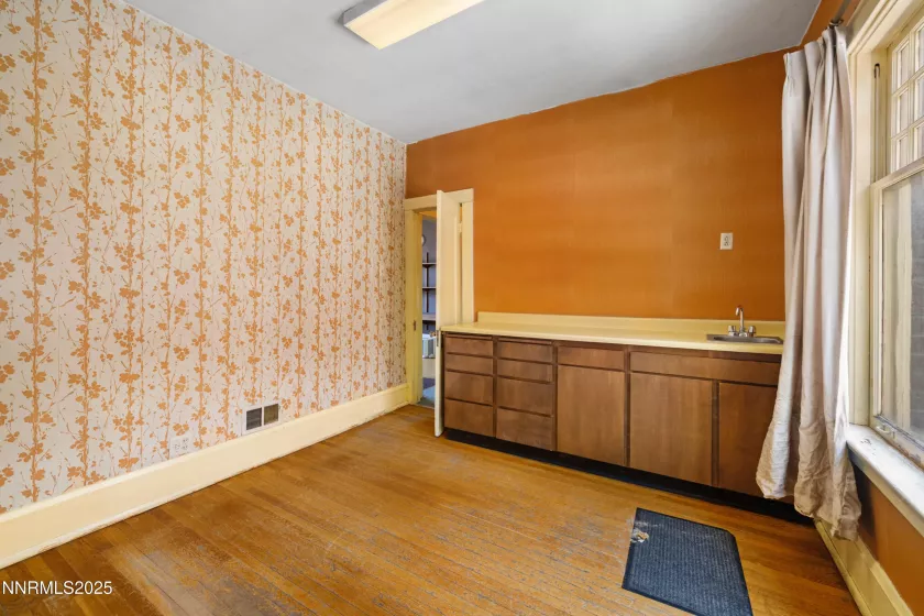 465 California, Reno, Nevada 89509, ,Commercial Sale,Residential,California,250055711