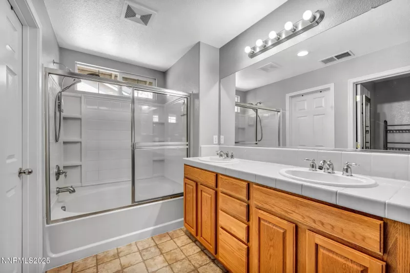 4033 Antinori, Sparks, Nevada 89436, 3 Bedrooms Bedrooms, ,3 BathroomsBathrooms,Residential,Residential,Antinori,250055713