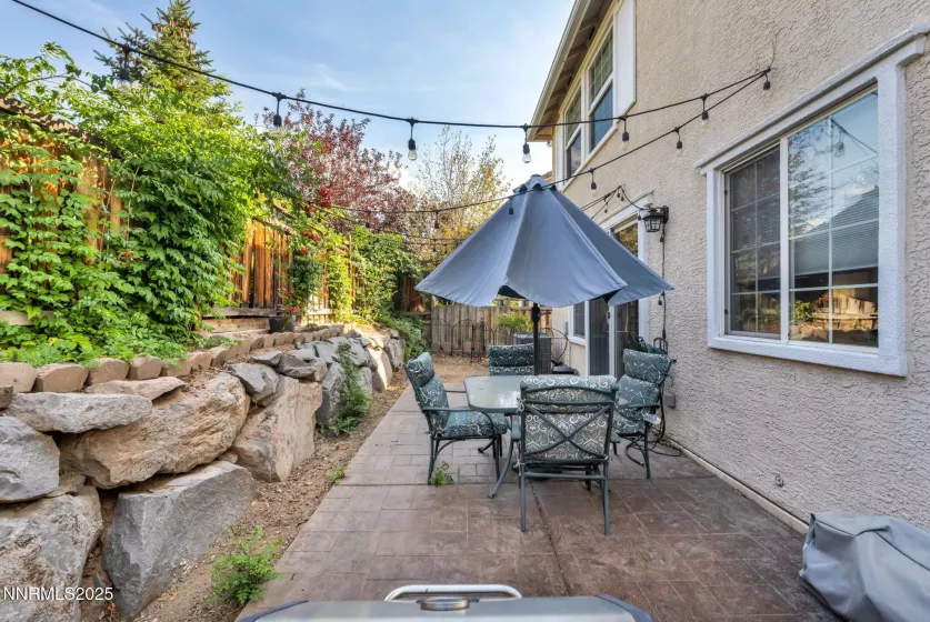 4033 Antinori, Sparks, Nevada 89436, 3 Bedrooms Bedrooms, ,3 BathroomsBathrooms,Residential,Residential,Antinori,250055713