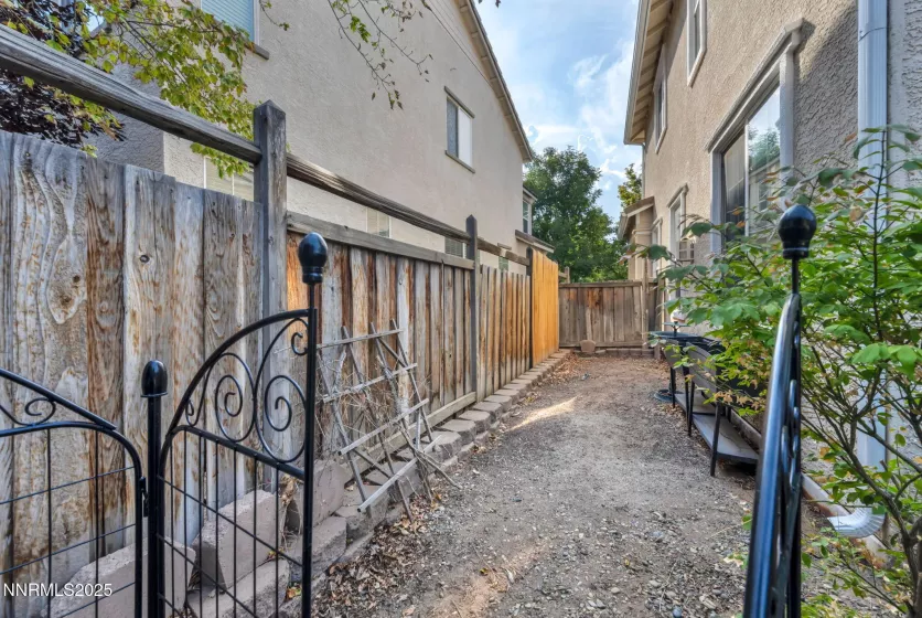 4033 Antinori, Sparks, Nevada 89436, 3 Bedrooms Bedrooms, ,3 BathroomsBathrooms,Residential,Residential,Antinori,250055713