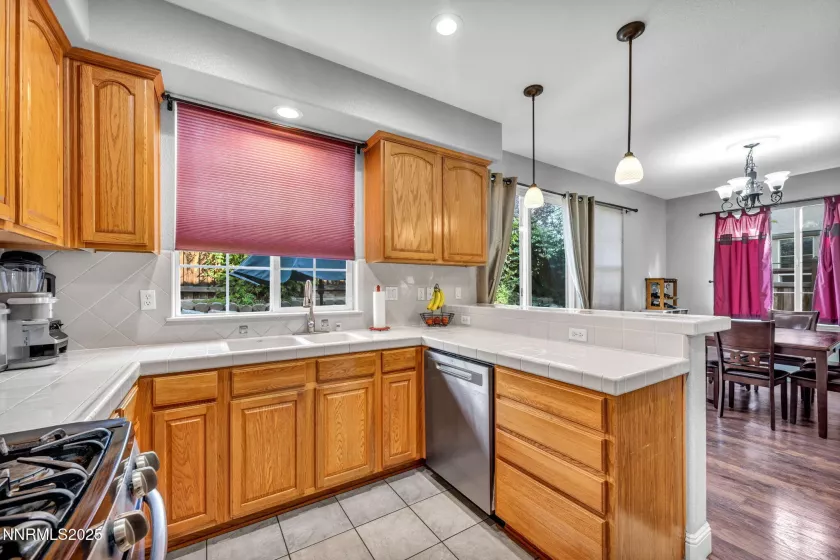 4033 Antinori, Sparks, Nevada 89436, 3 Bedrooms Bedrooms, ,3 BathroomsBathrooms,Residential,Residential,Antinori,250055713