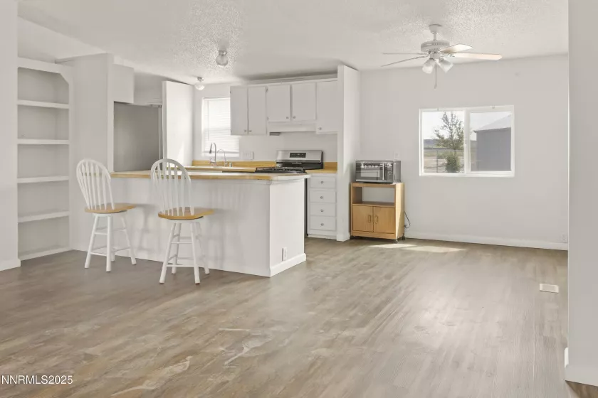 2880 Talapoosa, Silver Springs, Nevada 89429, 3 Bedrooms Bedrooms, ,2 BathroomsBathrooms,Residential,Residential,Talapoosa,250055716