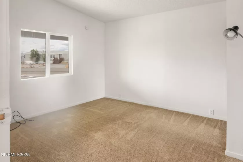 2880 Talapoosa, Silver Springs, Nevada 89429, 3 Bedrooms Bedrooms, ,2 BathroomsBathrooms,Residential,Residential,Talapoosa,250055716