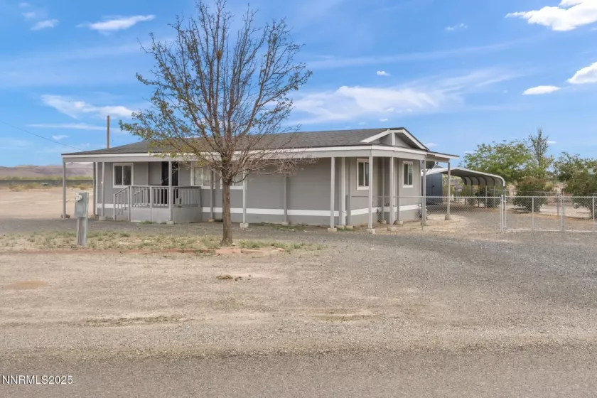 2880 Talapoosa, Silver Springs, Nevada 89429, 3 Bedrooms Bedrooms, ,2 BathroomsBathrooms,Residential,Residential,Talapoosa,250055716