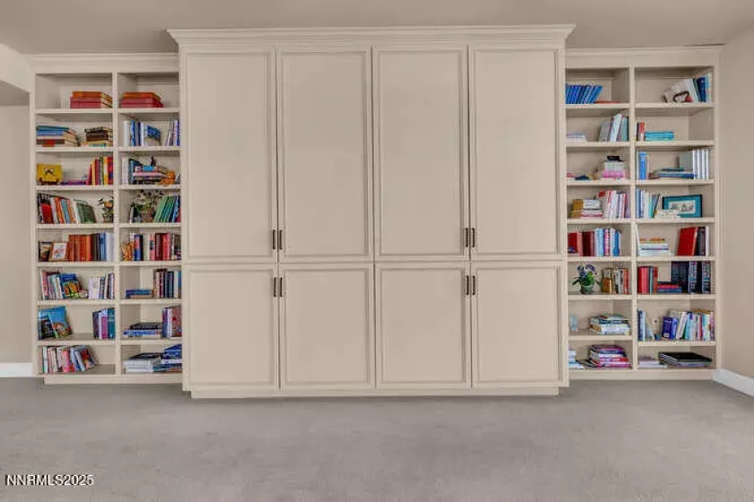 50 Sierra, Reno, Nevada 89501, 2 Bedrooms Bedrooms, ,2 BathroomsBathrooms,Residential,Residential,Sierra,250055717