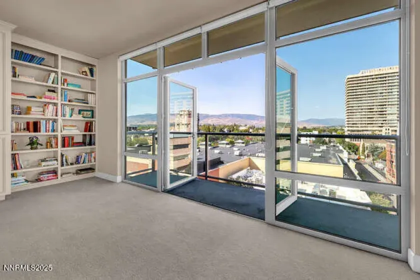 50 Sierra, Reno, Nevada 89501, 2 Bedrooms Bedrooms, ,2 BathroomsBathrooms,Residential,Residential,Sierra,250055717