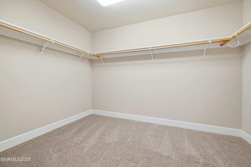 50 Sierra, Reno, Nevada 89501, 2 Bedrooms Bedrooms, ,2 BathroomsBathrooms,Residential,Residential,Sierra,250055717