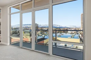 50 Sierra, Reno, Nevada 89501, 2 Bedrooms Bedrooms, ,2 BathroomsBathrooms,Residential,Residential,Sierra,250055717