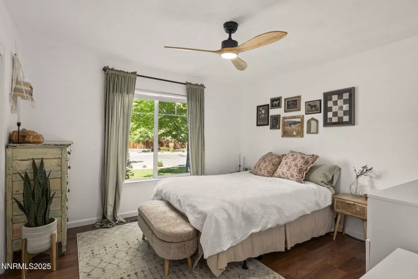 7330 Little Easy, Sparks, Nevada 89436, 3 Bedrooms Bedrooms, ,3 BathroomsBathrooms,Residential,Residential,Little Easy,250055719