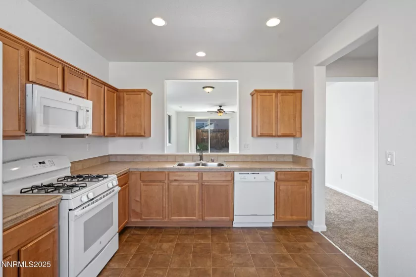 135 Catlin, Dayton, Nevada 89403, 3 Bedrooms Bedrooms, ,2 BathroomsBathrooms,Residential,Residential,Catlin,250055720