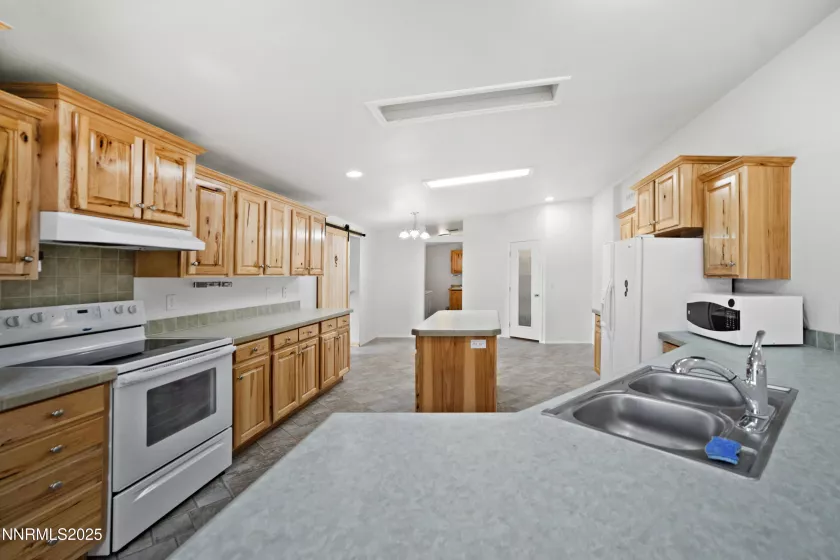 3900 Van Diest, Winnemucca, Nevada 89445, 3 Bedrooms Bedrooms, ,2 BathroomsBathrooms,Residential,Residential,Van Diest,250055721