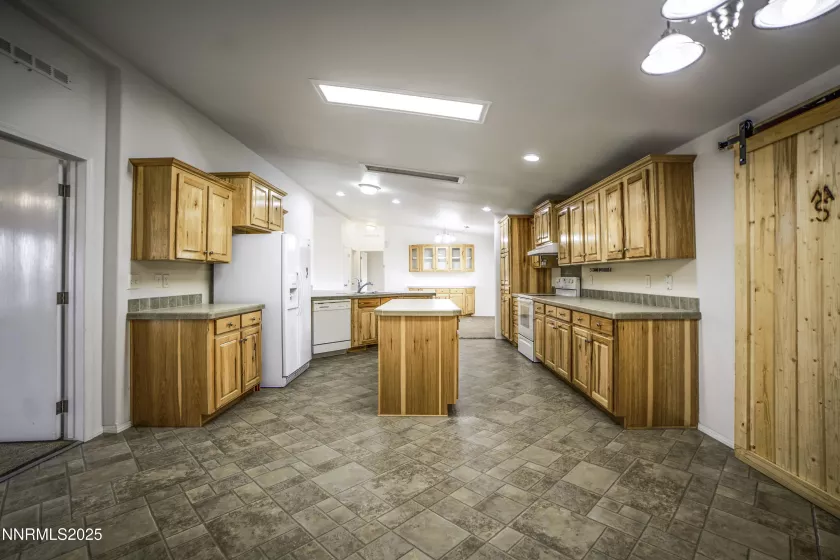 3900 Van Diest, Winnemucca, Nevada 89445, 3 Bedrooms Bedrooms, ,2 BathroomsBathrooms,Residential,Residential,Van Diest,250055721