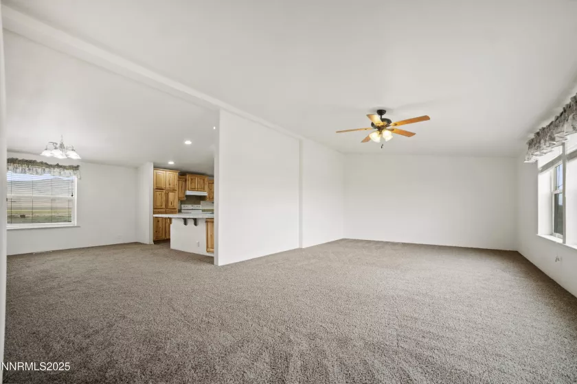 3900 Van Diest, Winnemucca, Nevada 89445, 3 Bedrooms Bedrooms, ,2 BathroomsBathrooms,Residential,Residential,Van Diest,250055721