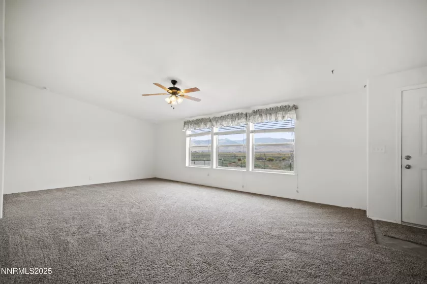 3900 Van Diest, Winnemucca, Nevada 89445, 3 Bedrooms Bedrooms, ,2 BathroomsBathrooms,Residential,Residential,Van Diest,250055721
