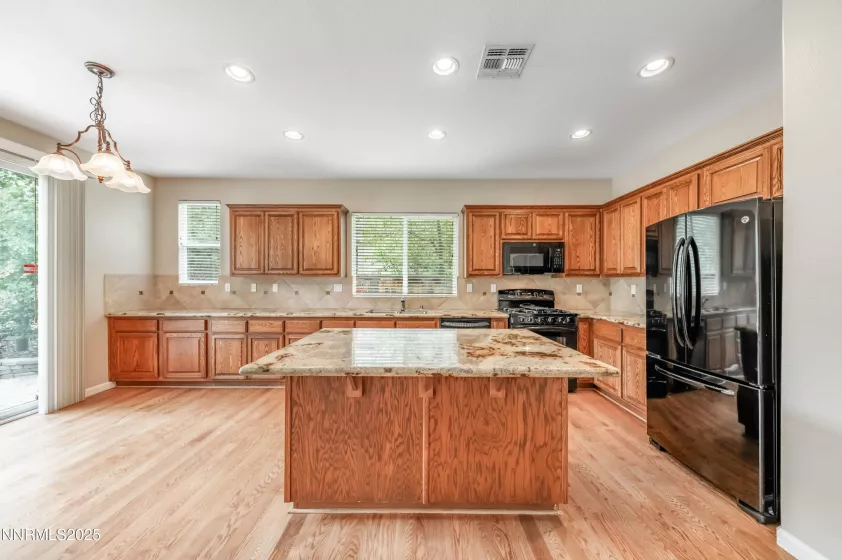 7867 Morgan Pointe, Reno, Nevada 89523, 3 Bedrooms Bedrooms, ,2 BathroomsBathrooms,Residential,Residential,Morgan Pointe,250055723