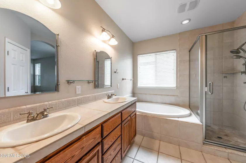 7867 Morgan Pointe, Reno, Nevada 89523, 3 Bedrooms Bedrooms, ,2 BathroomsBathrooms,Residential,Residential,Morgan Pointe,250055723