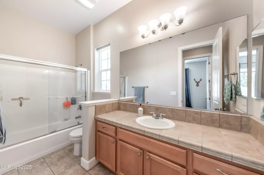 6756 Fabric, Sparks, Nevada 89436, 4 Bedrooms Bedrooms, ,3 BathroomsBathrooms,Residential,Residential,Fabric,250055727