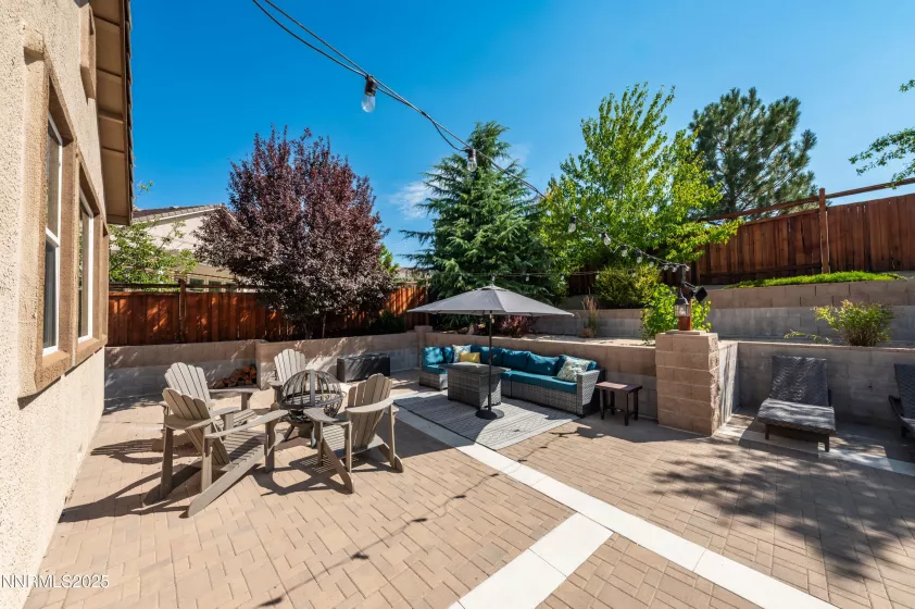 6756 Fabric, Sparks, Nevada 89436, 4 Bedrooms Bedrooms, ,3 BathroomsBathrooms,Residential,Residential,Fabric,250055727