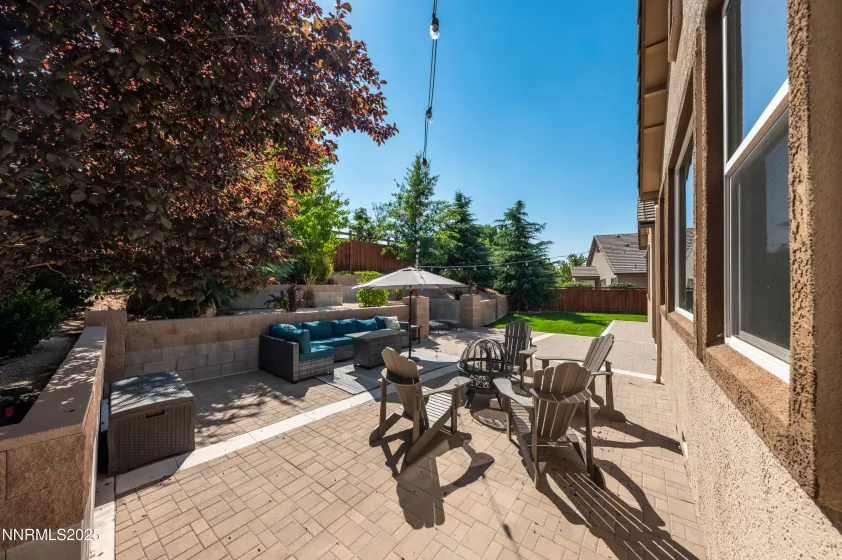 6756 Fabric, Sparks, Nevada 89436, 4 Bedrooms Bedrooms, ,3 BathroomsBathrooms,Residential,Residential,Fabric,250055727