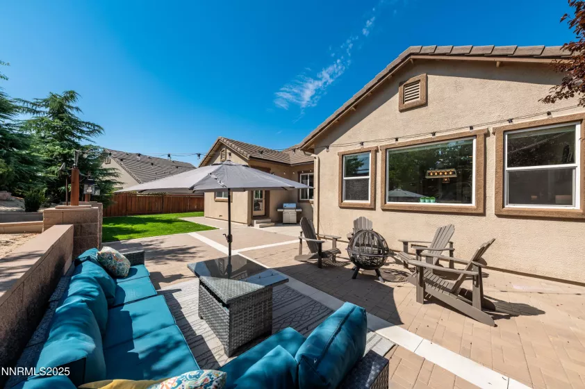 6756 Fabric, Sparks, Nevada 89436, 4 Bedrooms Bedrooms, ,3 BathroomsBathrooms,Residential,Residential,Fabric,250055727