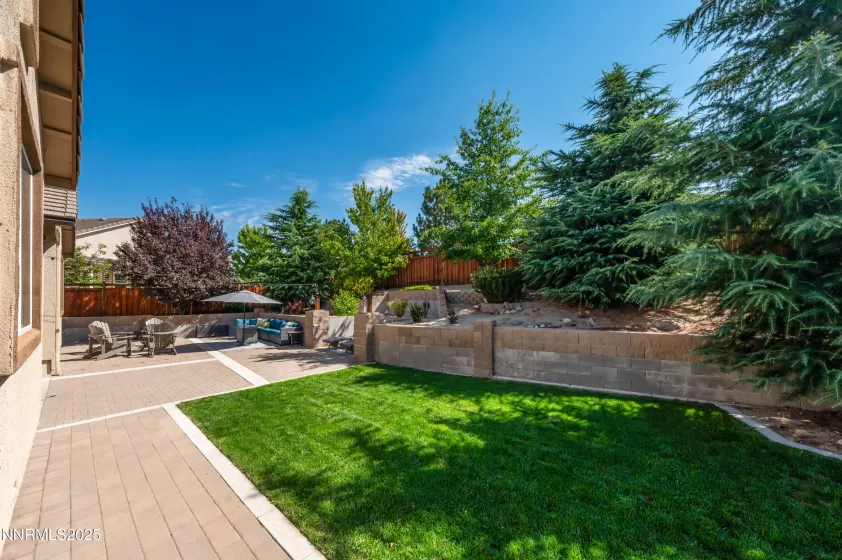 6756 Fabric, Sparks, Nevada 89436, 4 Bedrooms Bedrooms, ,3 BathroomsBathrooms,Residential,Residential,Fabric,250055727