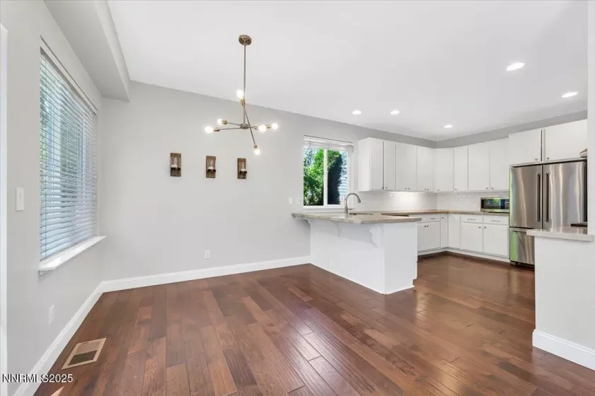 4559 Village Green, Reno, Nevada 89519, 3 Bedrooms Bedrooms, ,2 BathroomsBathrooms,Residential,Residential,Village Green,250055726