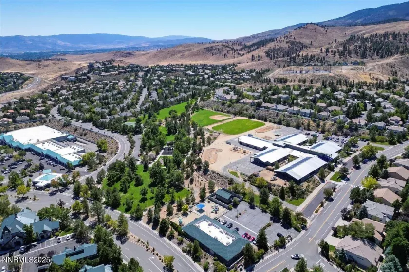 4559 Village Green, Reno, Nevada 89519, 3 Bedrooms Bedrooms, ,2 BathroomsBathrooms,Residential,Residential,Village Green,250055726
