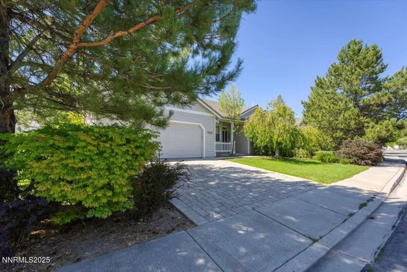 4559 Village Green, Reno, Nevada 89519, 3 Bedrooms Bedrooms, ,2 BathroomsBathrooms,Residential,Residential,Village Green,250055726