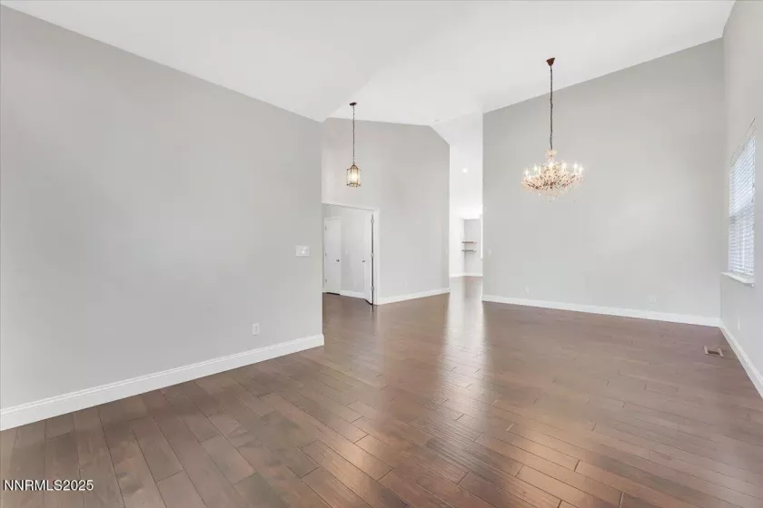 4559 Village Green, Reno, Nevada 89519, 3 Bedrooms Bedrooms, ,2 BathroomsBathrooms,Residential,Residential,Village Green,250055726