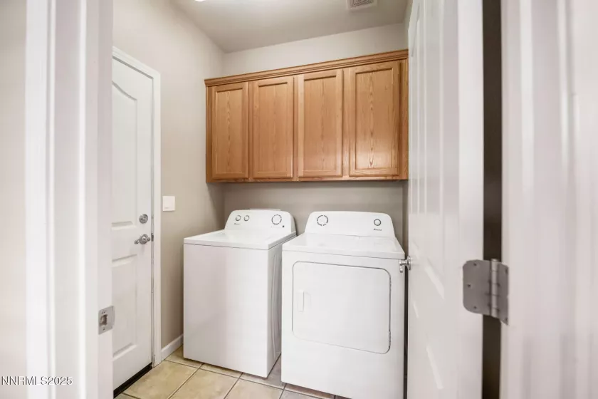 490 Miesque, Reno, Nevada 89521, 4 Bedrooms Bedrooms, ,2 BathroomsBathrooms,Residential,Residential,Miesque,250051951