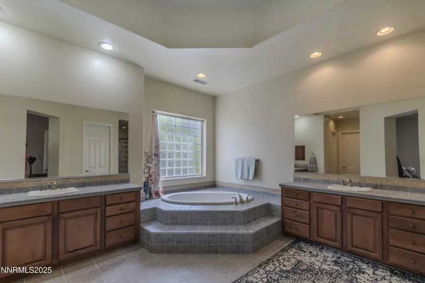 6225 Elk Ivory, Reno, Nevada 89511, 4 Bedrooms Bedrooms, ,4 BathroomsBathrooms,Residential,Residential,Elk Ivory,250055732