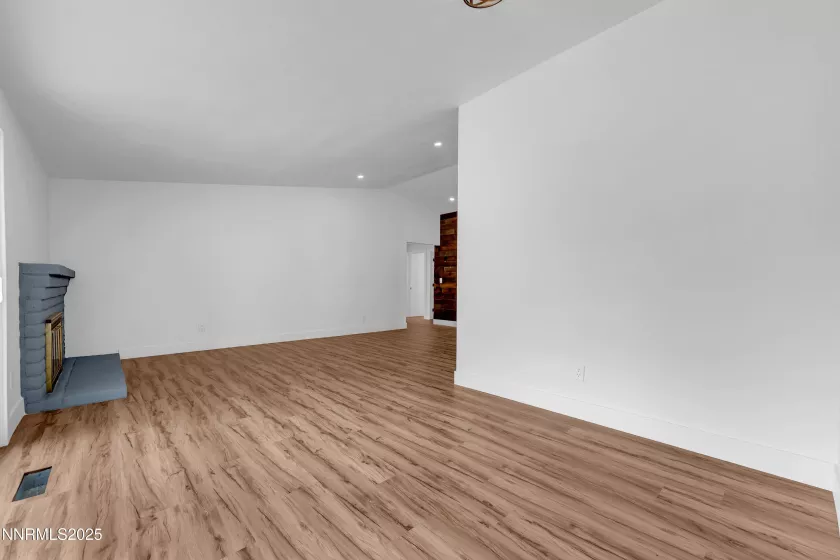 2508 Peartree, Sparks, Nevada 89434, 3 Bedrooms Bedrooms, ,2 BathroomsBathrooms,Residential,Residential,Peartree,250055734