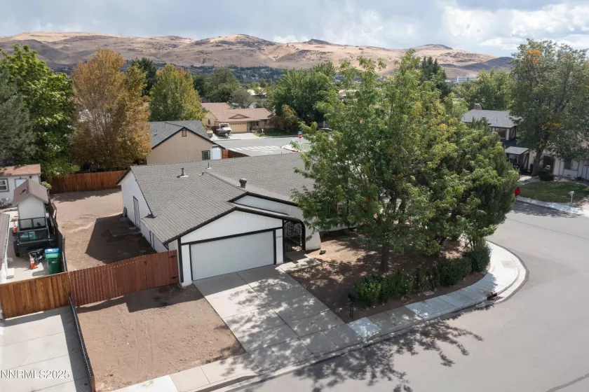 2508 Peartree, Sparks, Nevada 89434, 3 Bedrooms Bedrooms, ,2 BathroomsBathrooms,Residential,Residential,Peartree,250055734