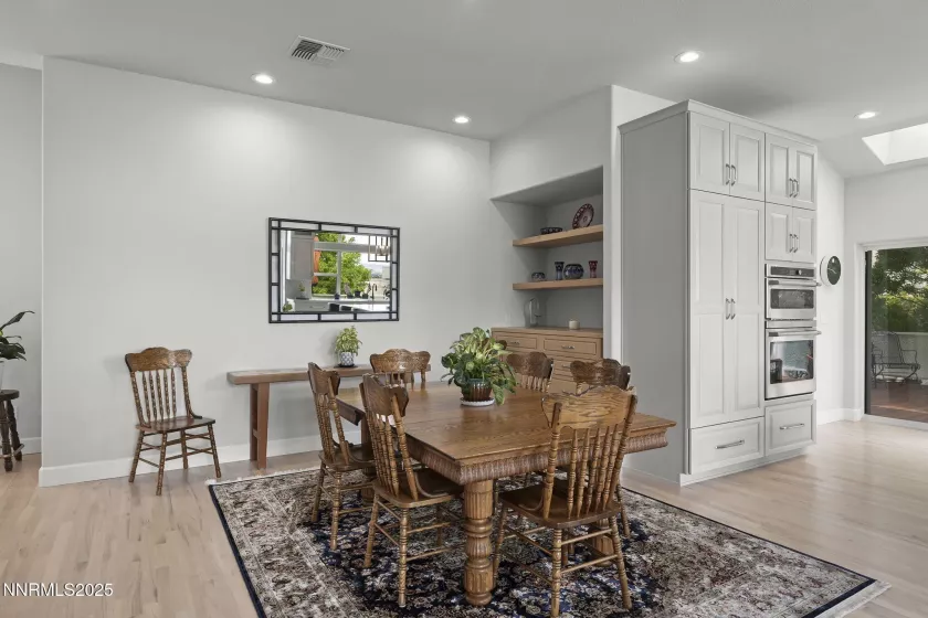 2556 Edgerock, Reno, Nevada 89519, 3 Bedrooms Bedrooms, ,3 BathroomsBathrooms,Residential,Residential,Edgerock,250055737