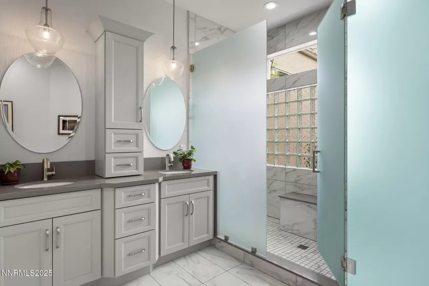2556 Edgerock, Reno, Nevada 89519, 3 Bedrooms Bedrooms, ,3 BathroomsBathrooms,Residential,Residential,Edgerock,250055737