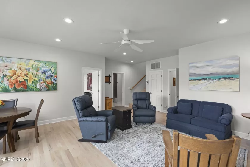 2556 Edgerock, Reno, Nevada 89519, 3 Bedrooms Bedrooms, ,3 BathroomsBathrooms,Residential,Residential,Edgerock,250055737