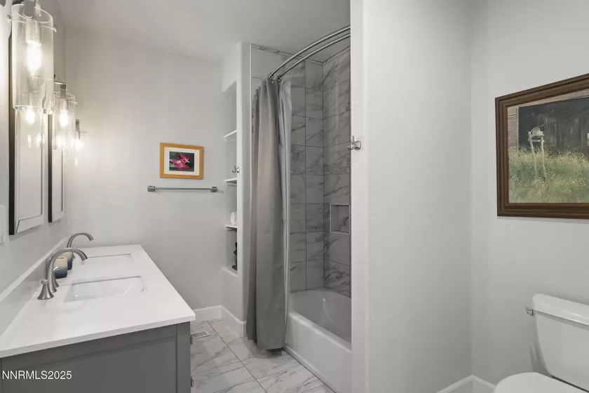 2556 Edgerock, Reno, Nevada 89519, 3 Bedrooms Bedrooms, ,3 BathroomsBathrooms,Residential,Residential,Edgerock,250055737