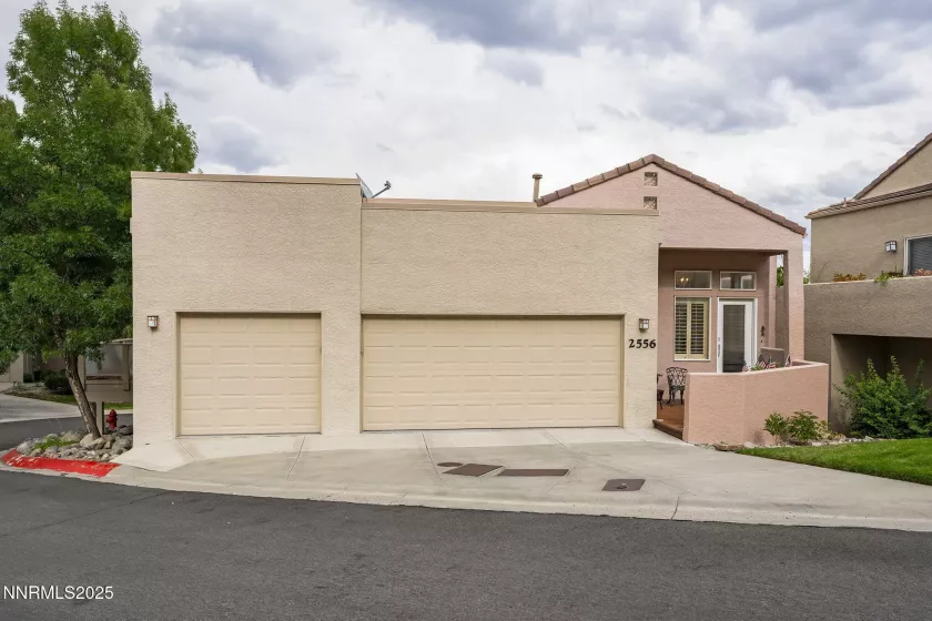 2556 Edgerock, Reno, Nevada 89519, 3 Bedrooms Bedrooms, ,3 BathroomsBathrooms,Residential,Residential,Edgerock,250055737
