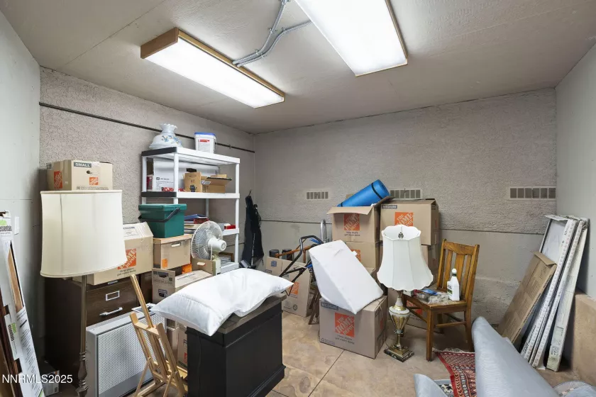 2556 Edgerock, Reno, Nevada 89519, 3 Bedrooms Bedrooms, ,3 BathroomsBathrooms,Residential,Residential,Edgerock,250055737
